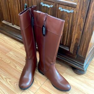 Karen Scott Deliee2 9 M WC